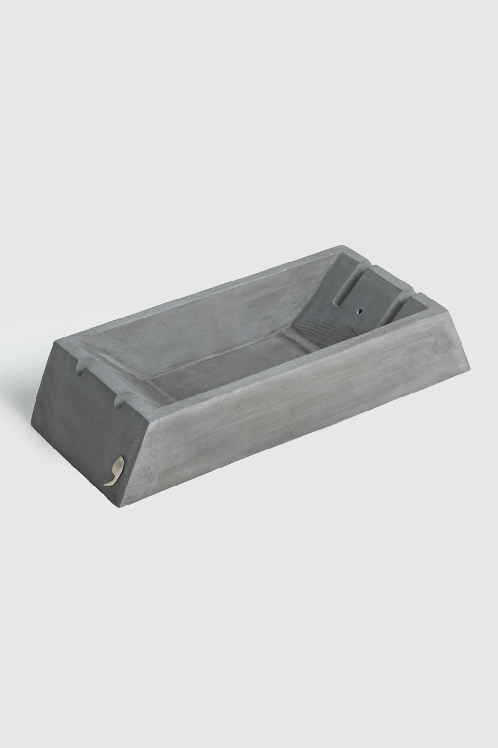 1734337996-zircigari-1