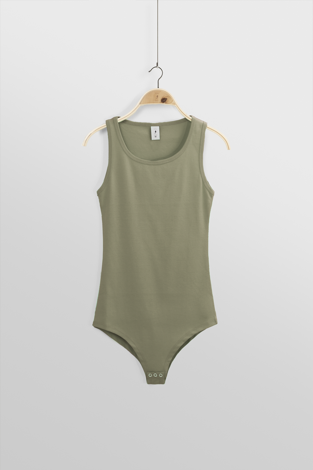 1752476377-body-luna-olive3.png