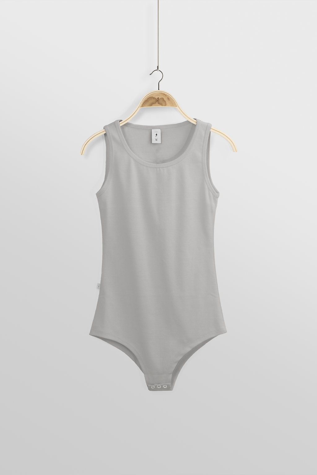 1752573147-body-luna-gray.png