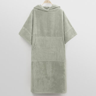 حوله پانچو سبز